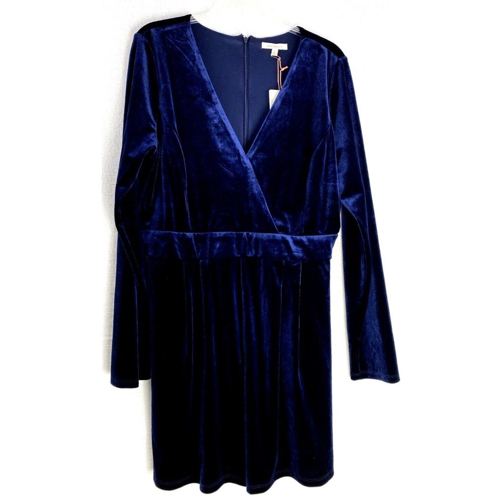 Skies are Blue Romper Long Sleeve Velvet Navy Blue  LARGE NWT